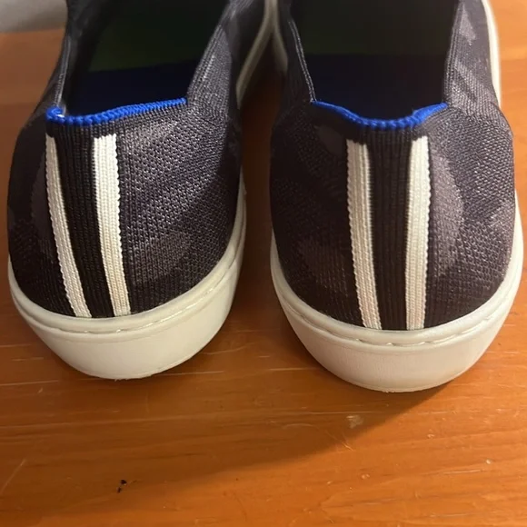 PRICE FIRM🚨 Rothy’s Gray Camo Sneakers 9.5 - Picture 5 of 9